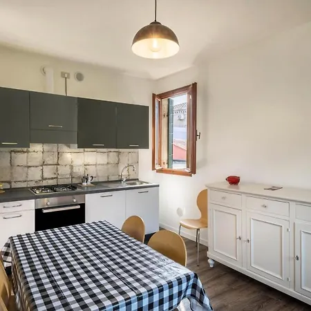 Casa Vacanze Bergamo Apartament *